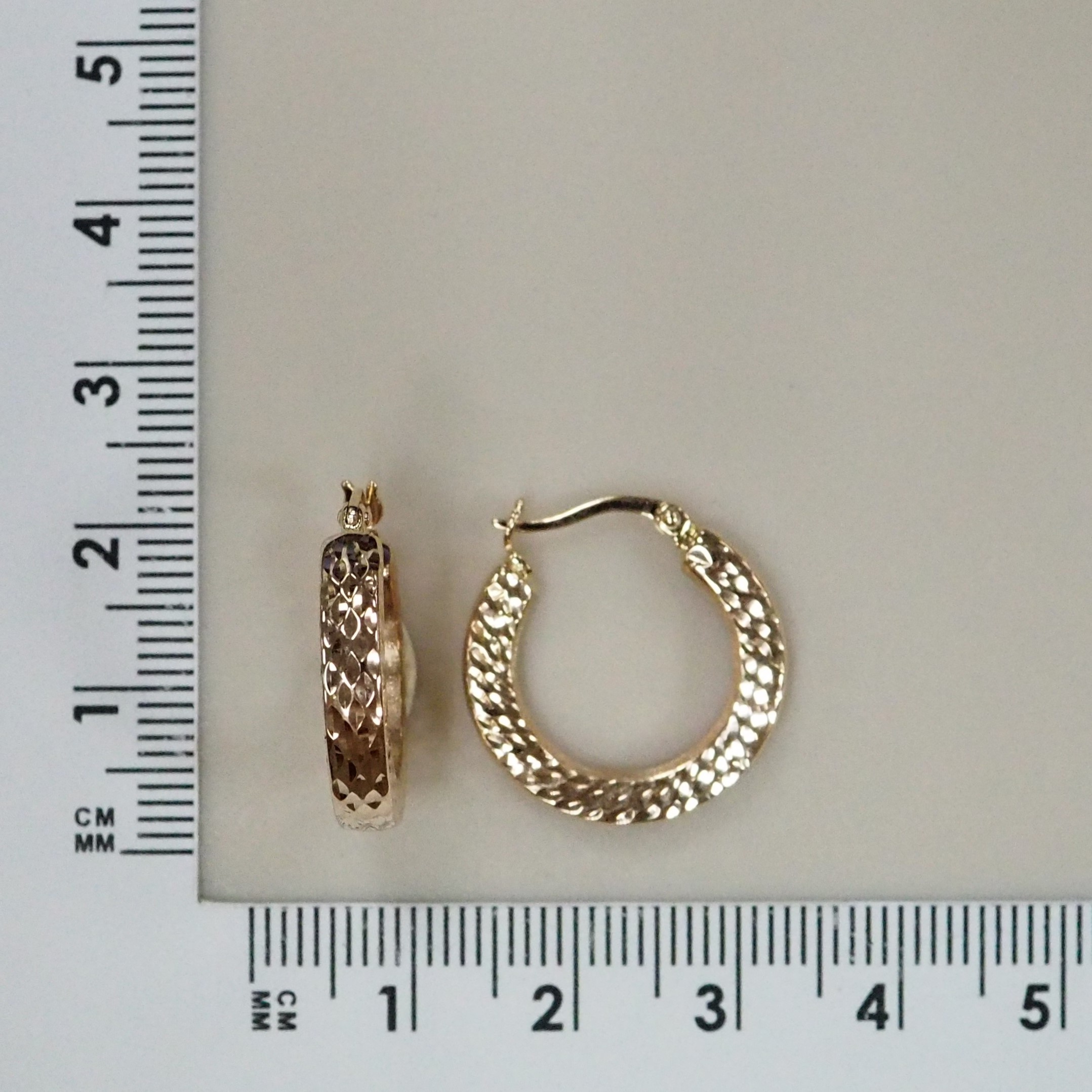 Серьги из золота